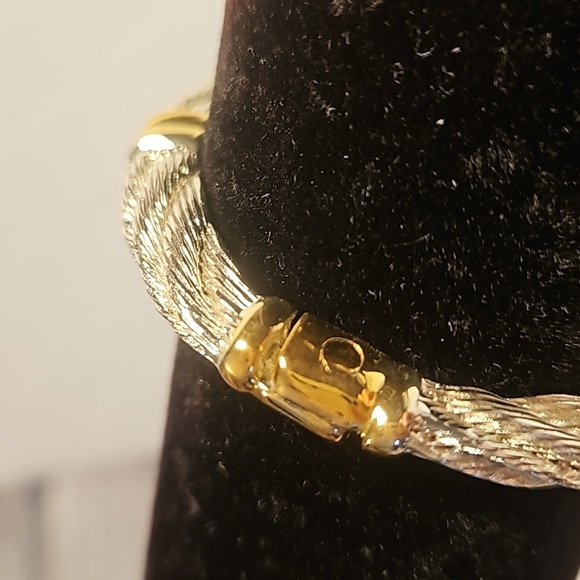Silvertone Rope & Goldtone Bangle 2 3/8"Dia Bracelet w/ Safety Chain - Picture 4 of 8